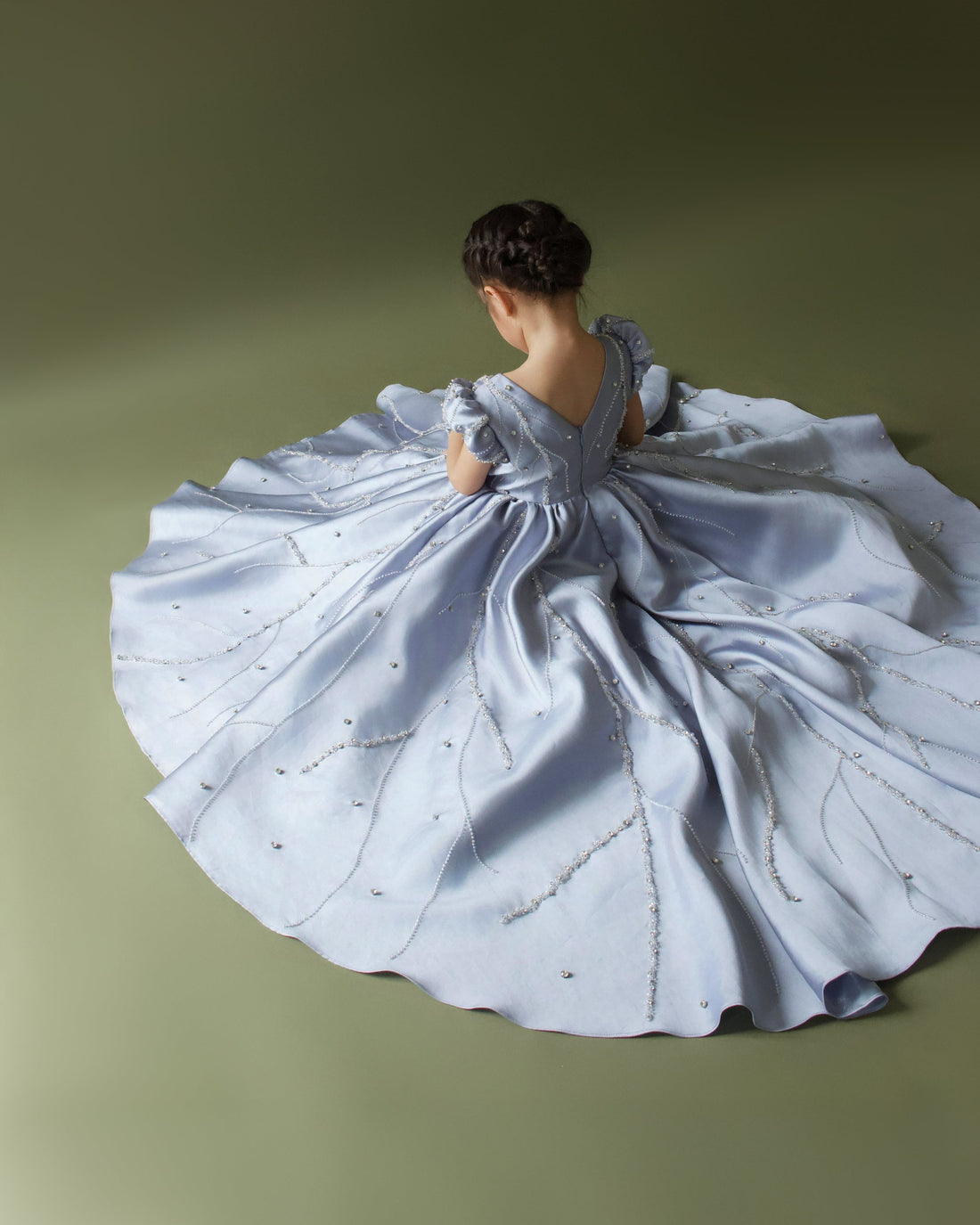 The Definitive Guide to Selecting the Perfect Dress Size for Children: A Masterclass in Fit and Comfort