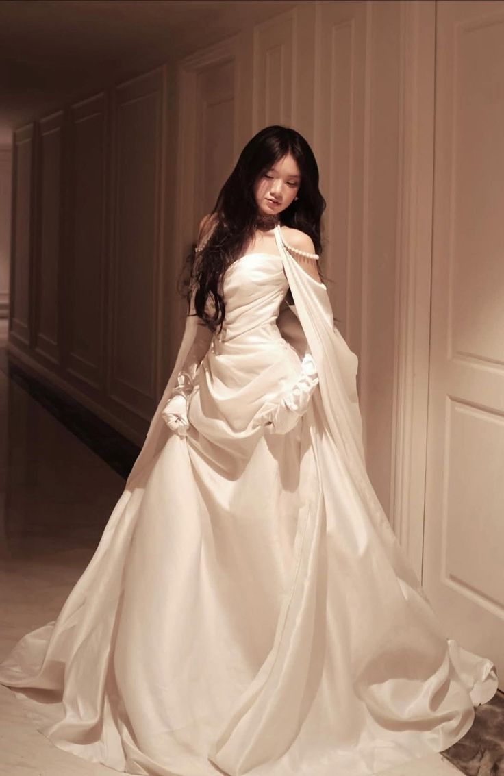 How to Travel with Silk Without Wrinkles: Expert Tips for Elegant Journeys