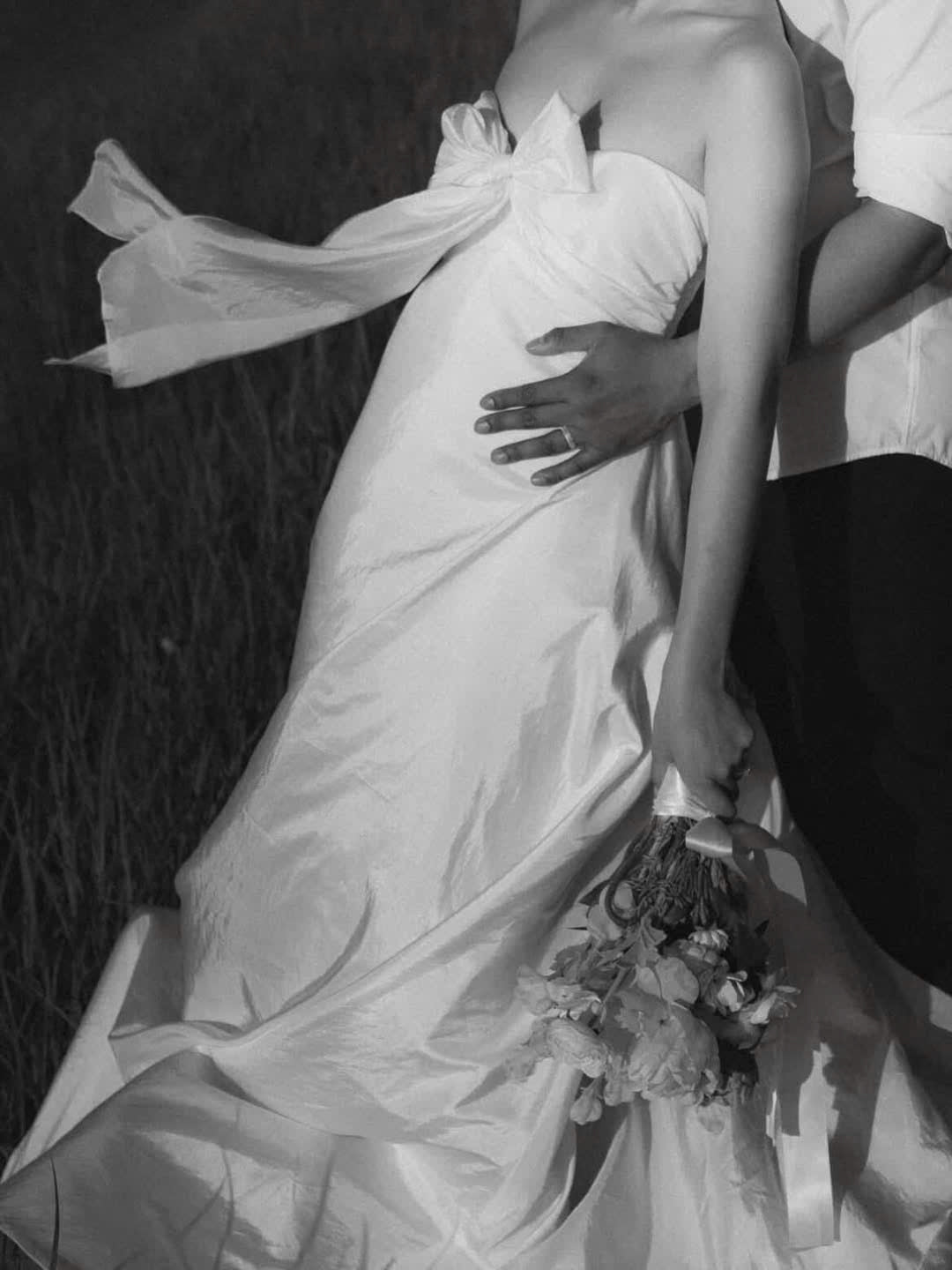 How to Choose a Luxury Silk Dress: A Comprehensive Guide