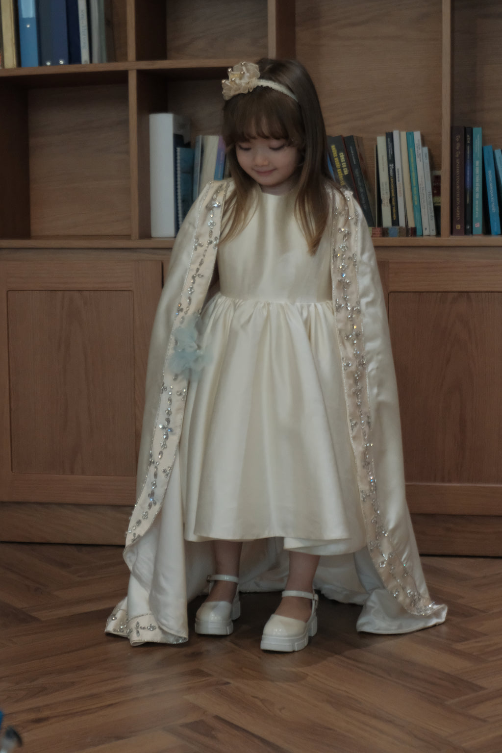 LUNA BLANC