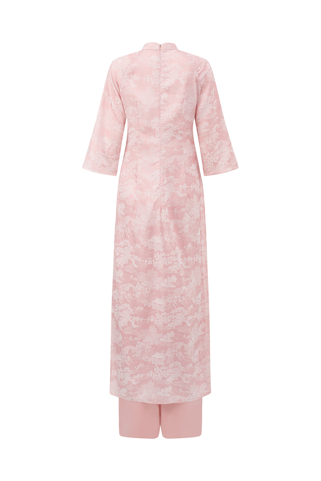 Phoebe Mien Vu Ao Dai